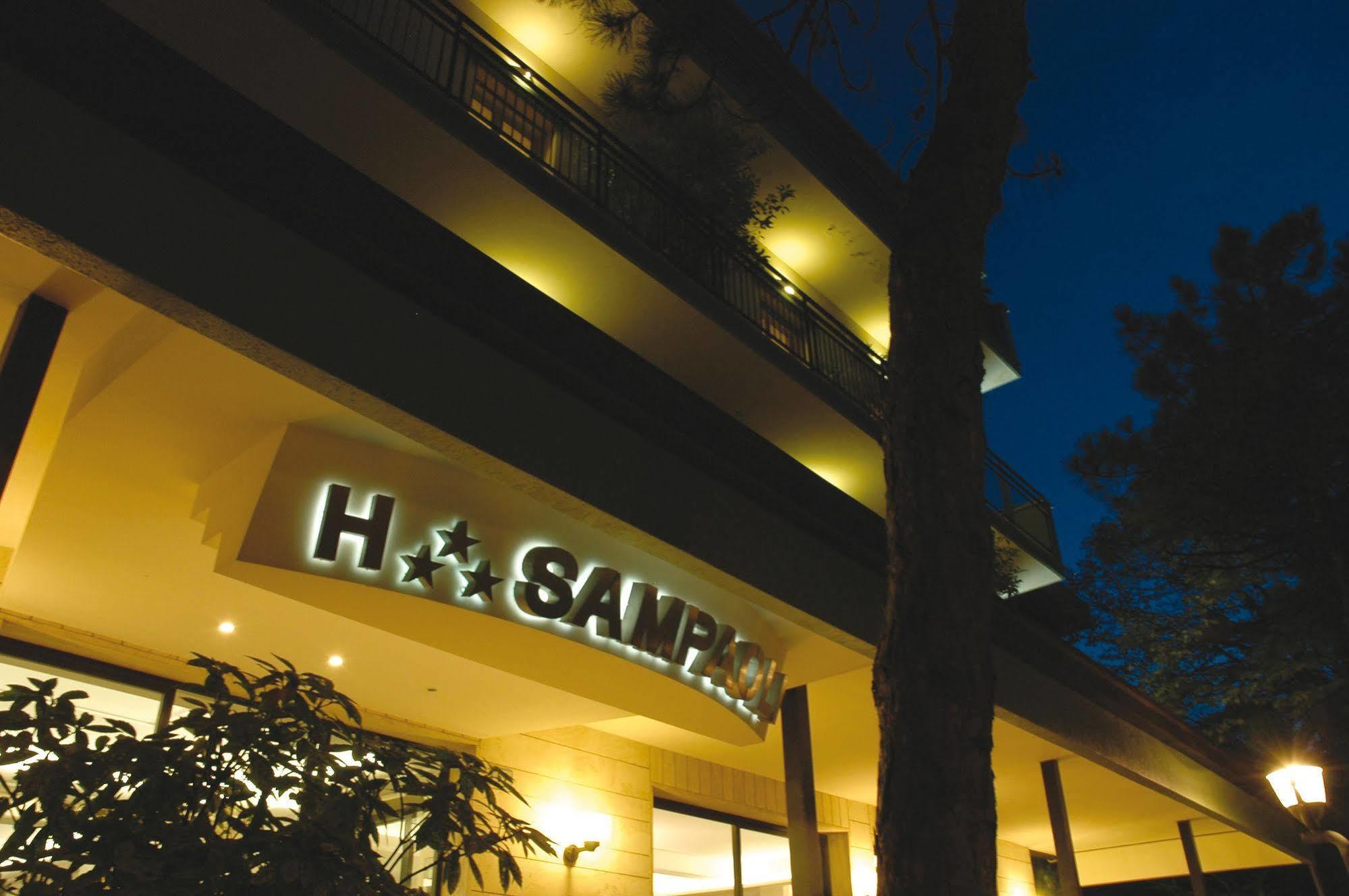 Hotel Sampaoli ベラーリア・イジェア・マリーナ エクステリア 写真